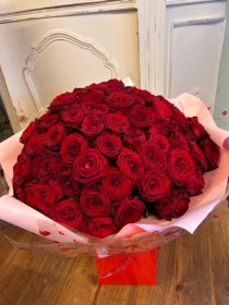 100 Red Roses